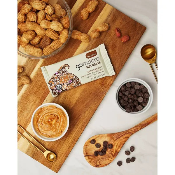 GOMACRO Peanut Butter Chocolate Chip 2.5 OZ